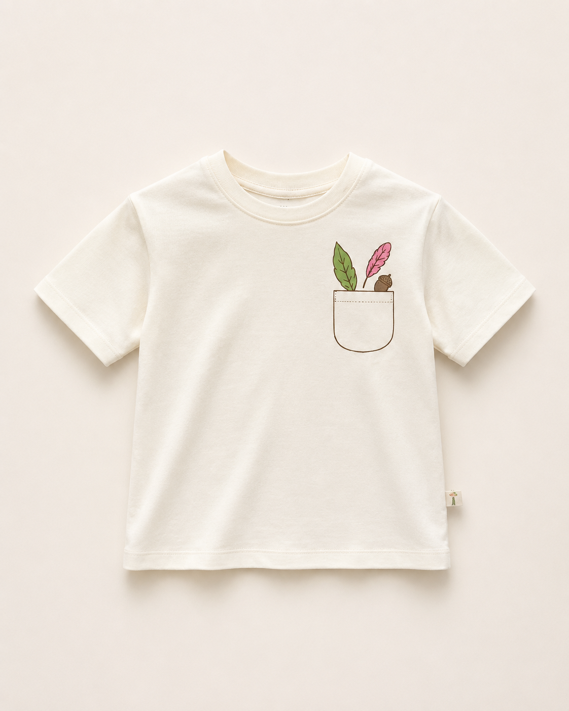 Cream Pocket Discovery kids coord set, cream tee detail